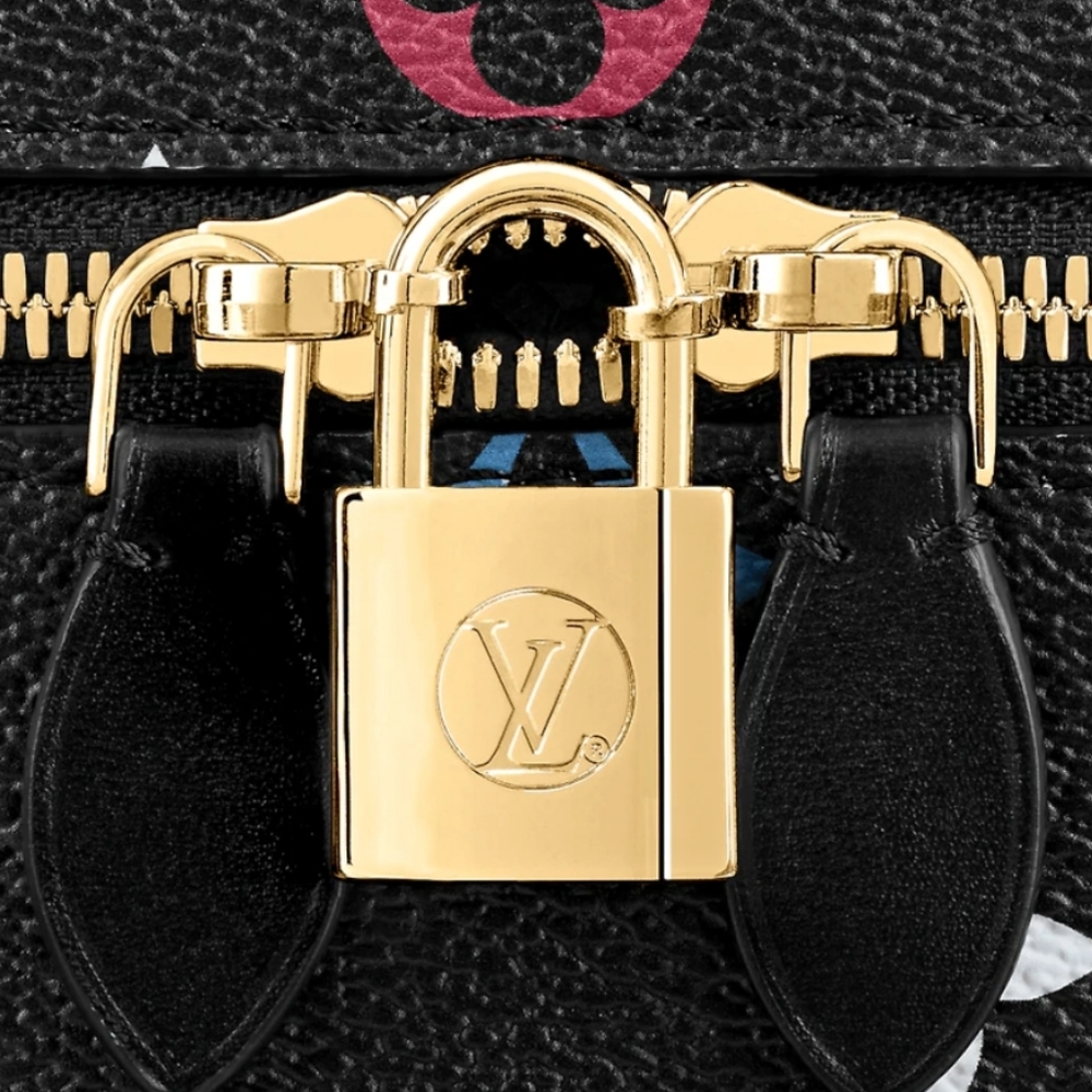 SOLD Louis Vuitton Game On Vanity Bag - Picture 7 of 14